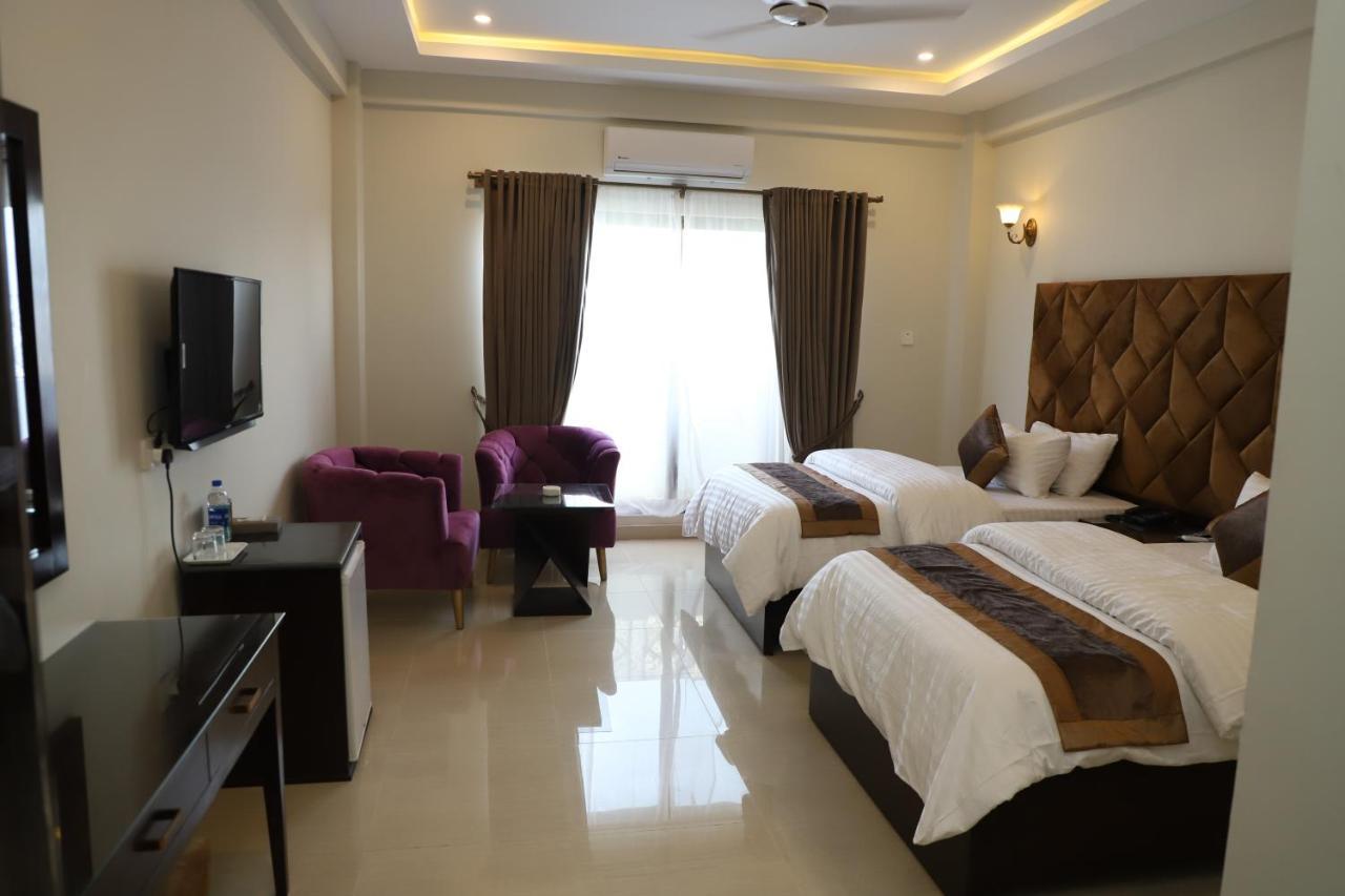 Swat Palace Hotel By Northin Mam Derai ภายนอก รูปภาพ