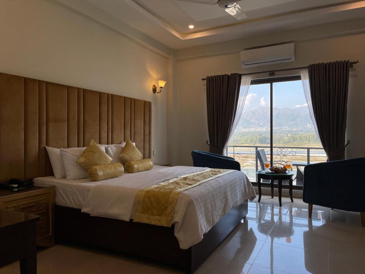 Swat Palace Hotel By Northin Mam Derai ภายนอก รูปภาพ